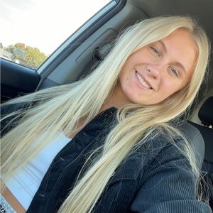 Meet your Posher, Kendra